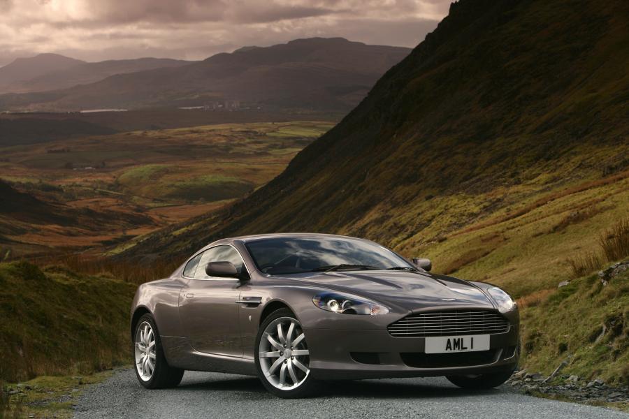  Aston Martin DB9 2004 года  (UK) (фото 23 из 24)